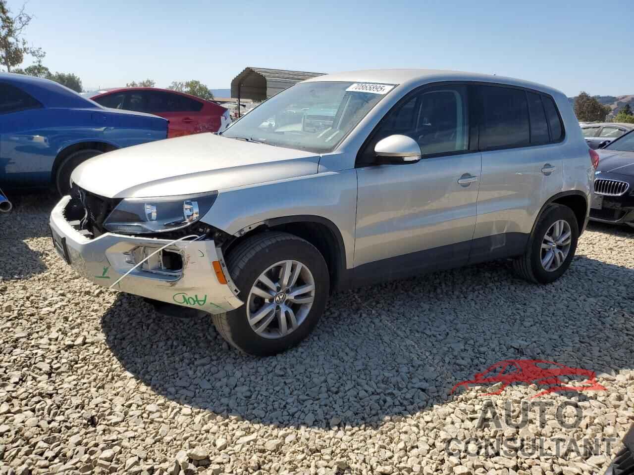 VOLKSWAGEN TIGUAN 2013 - WVGAV7AX8DW530659
