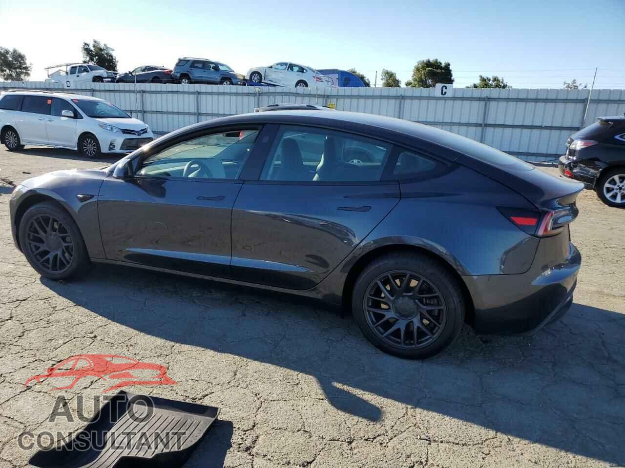 TESLA MODEL 3 2024 - 5YJ3E1EAXRF786040