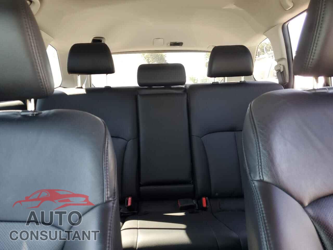 SUBARU OUTBACK 2013 - 4S4BRBKC4D3228228