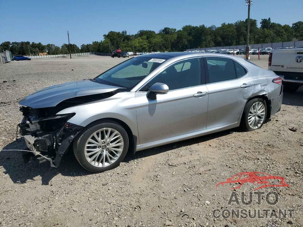 TOYOTA CAMRY 2019 - 4T1B11HK1KU819558