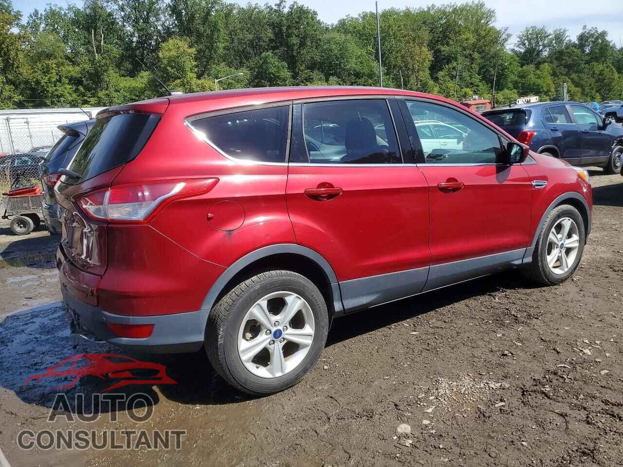FORD ESCAPE 2015 - 1FMCU0G71FUC18823