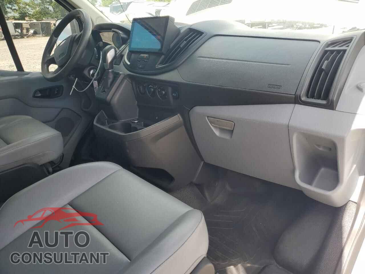 FORD TRANSIT 2015 - 1FTNE1ZG4FKA01419