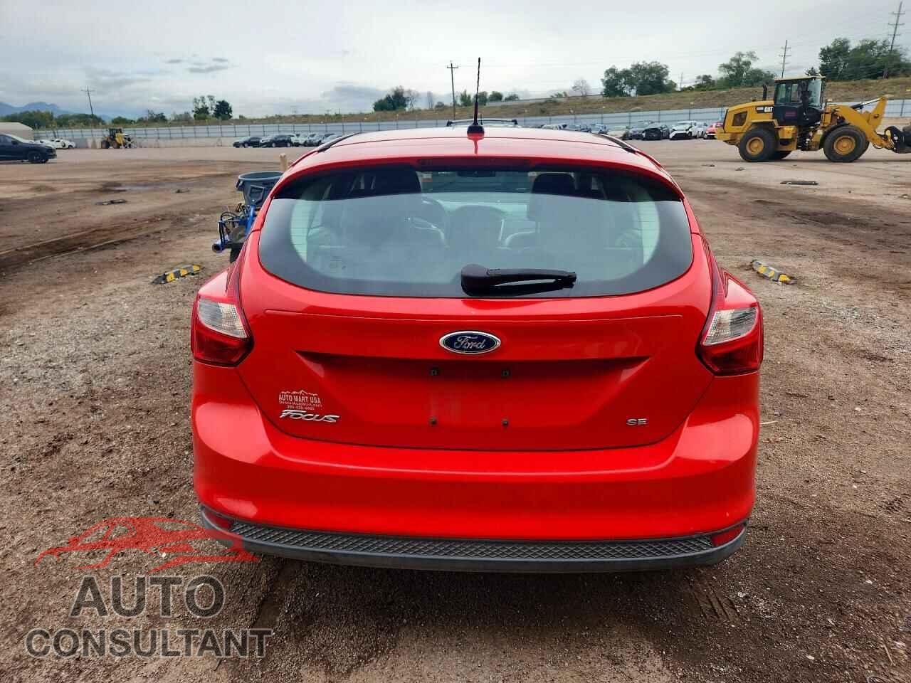 FORD FOCUS 2014 - 1FADP3K28EL113123
