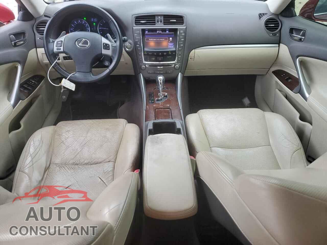 LEXUS IS 2013 - JTHCF5C26D5063312