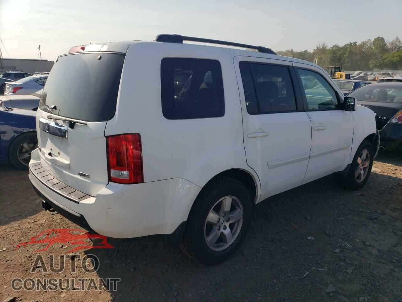 HONDA PILOT 2011 - 5FNYF4H59BB003055