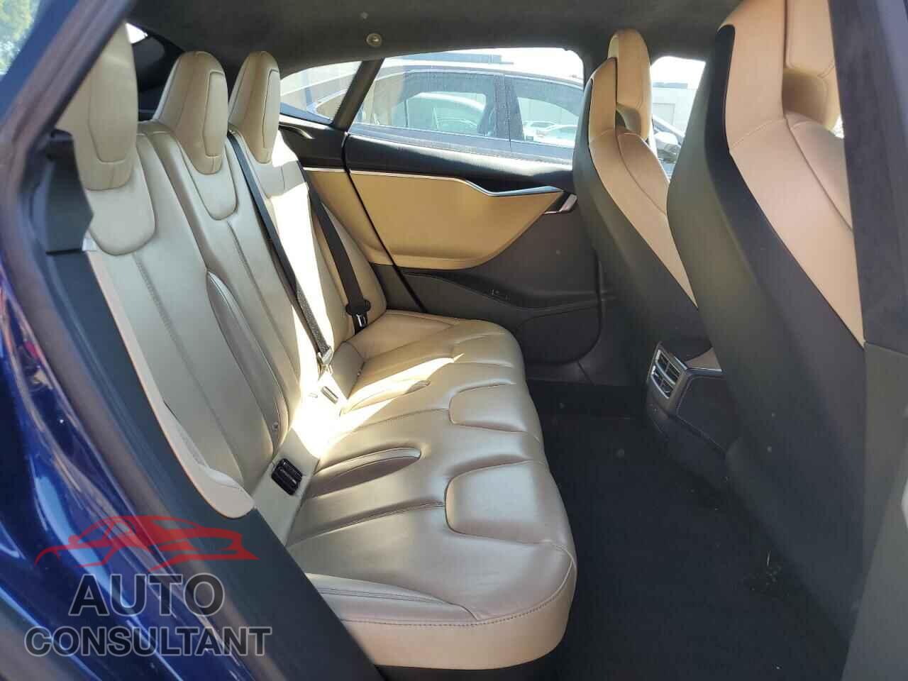 TESLA MODEL S 2017 - 5YJSA1E17HF185576