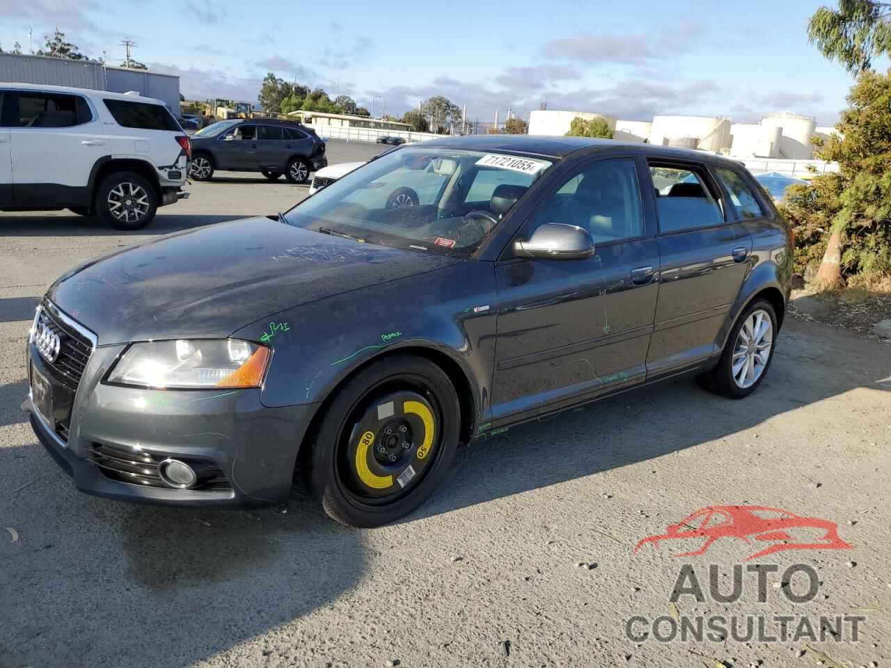 AUDI A3 2013 - WAUBEAFMXDA007528