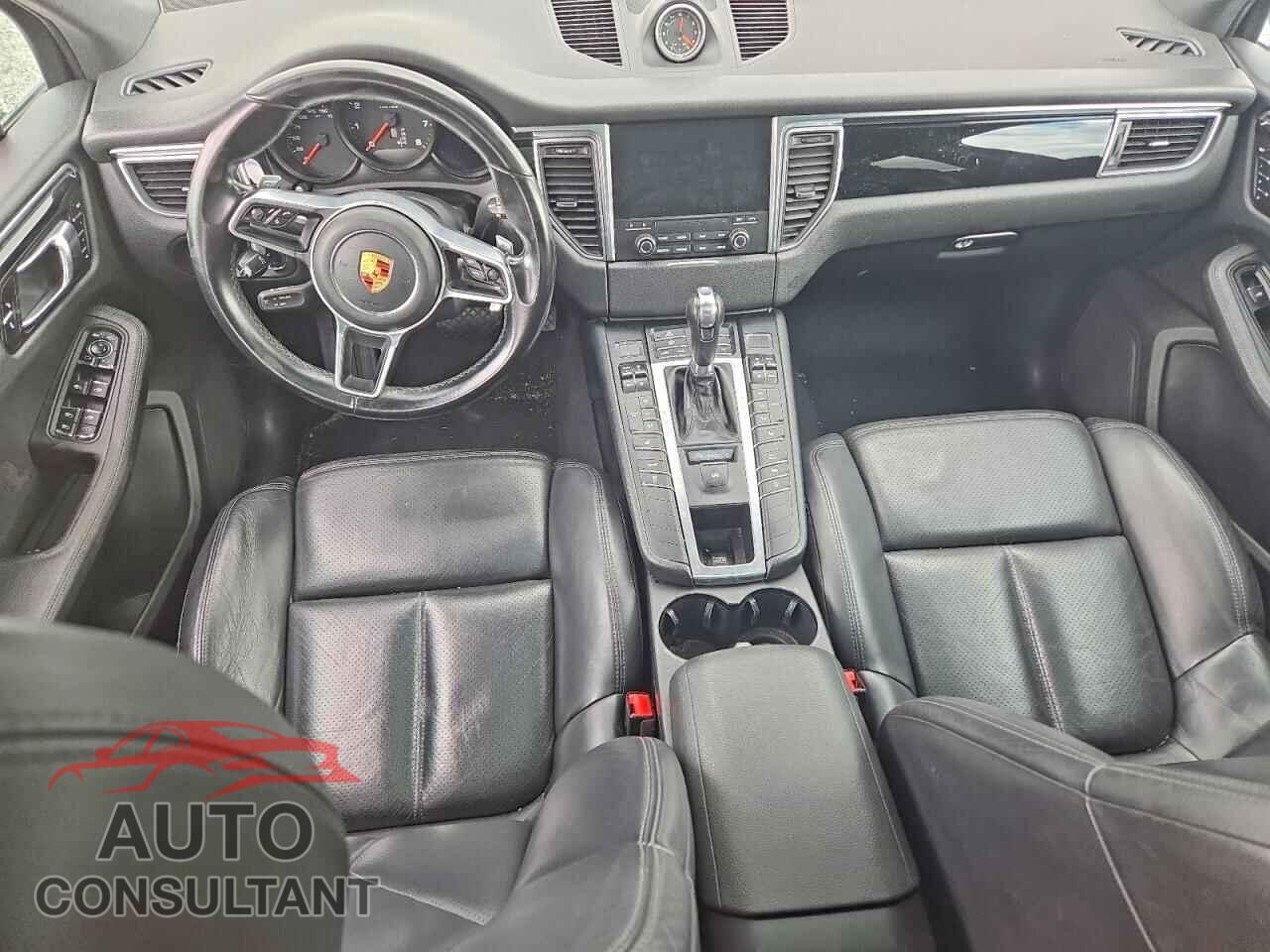 PORSCHE MACAN 2018 - WP1AA2A58JLB04578