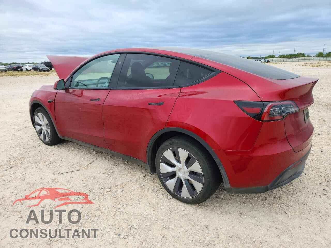 TESLA MODEL Y 2024 - 7SAYGAEE8RF005683