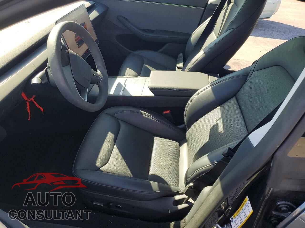TESLA MODEL 3 2026 - 5YJ3E1EA5TF160886