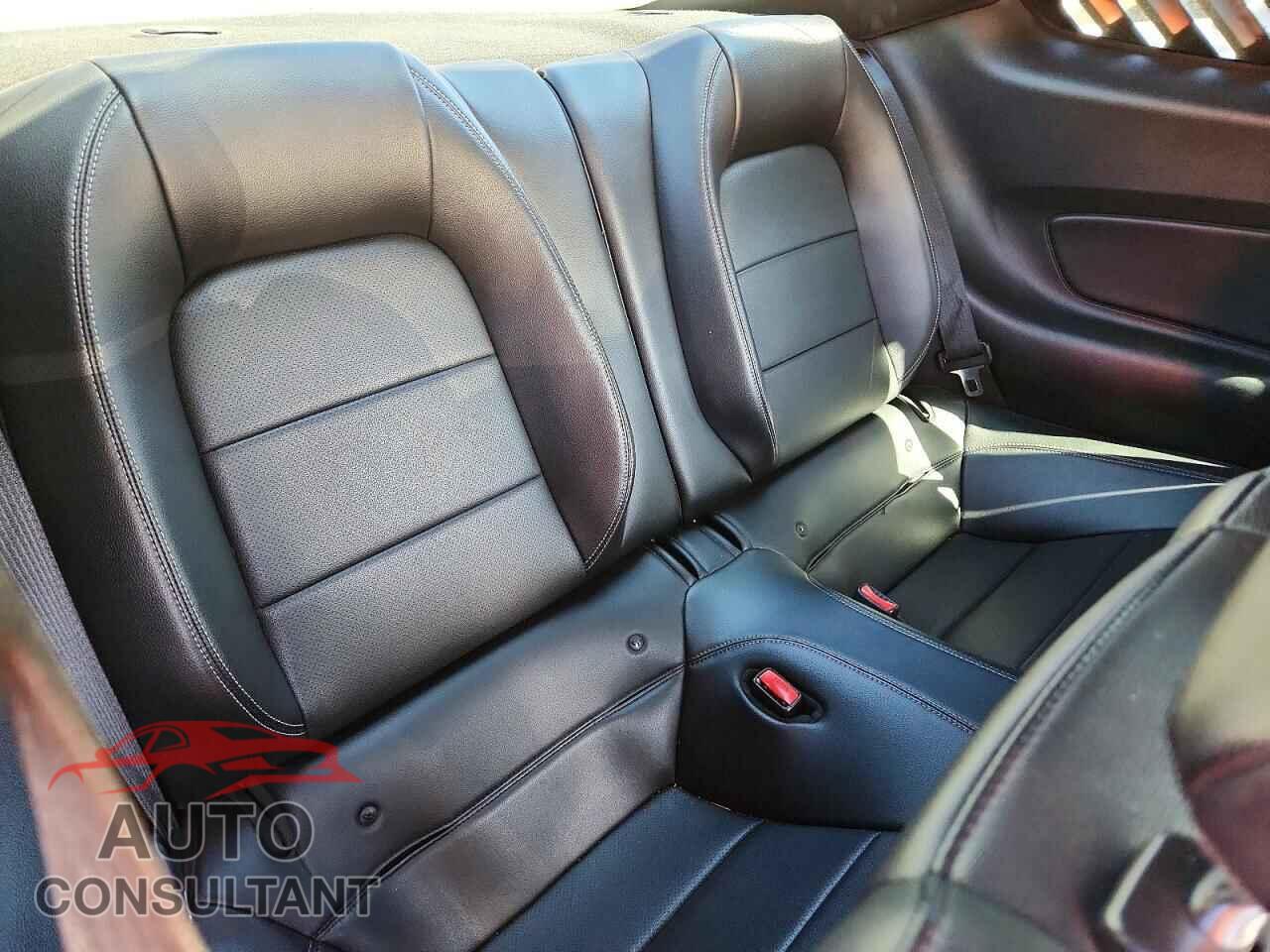 FORD MUSTANG 2015 - 1FA6P8TH2F5352844