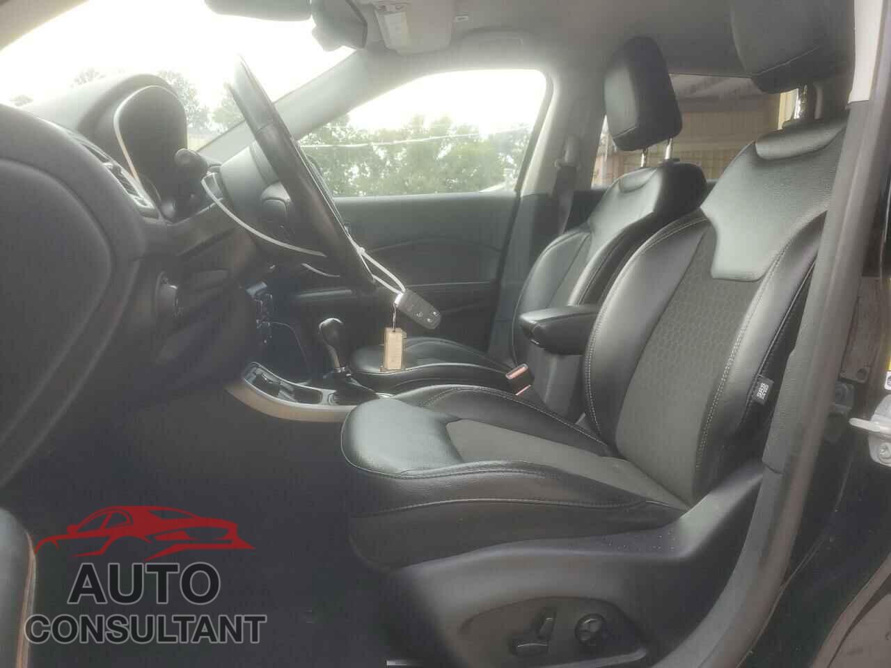 JEEP COMPASS 2019 - 3C4NJDBB9KT599575
