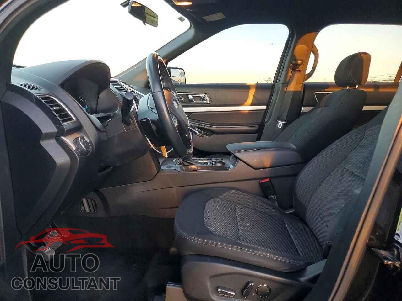 FORD EXPLORER 2017 - 1FM5K7D87HGD21573