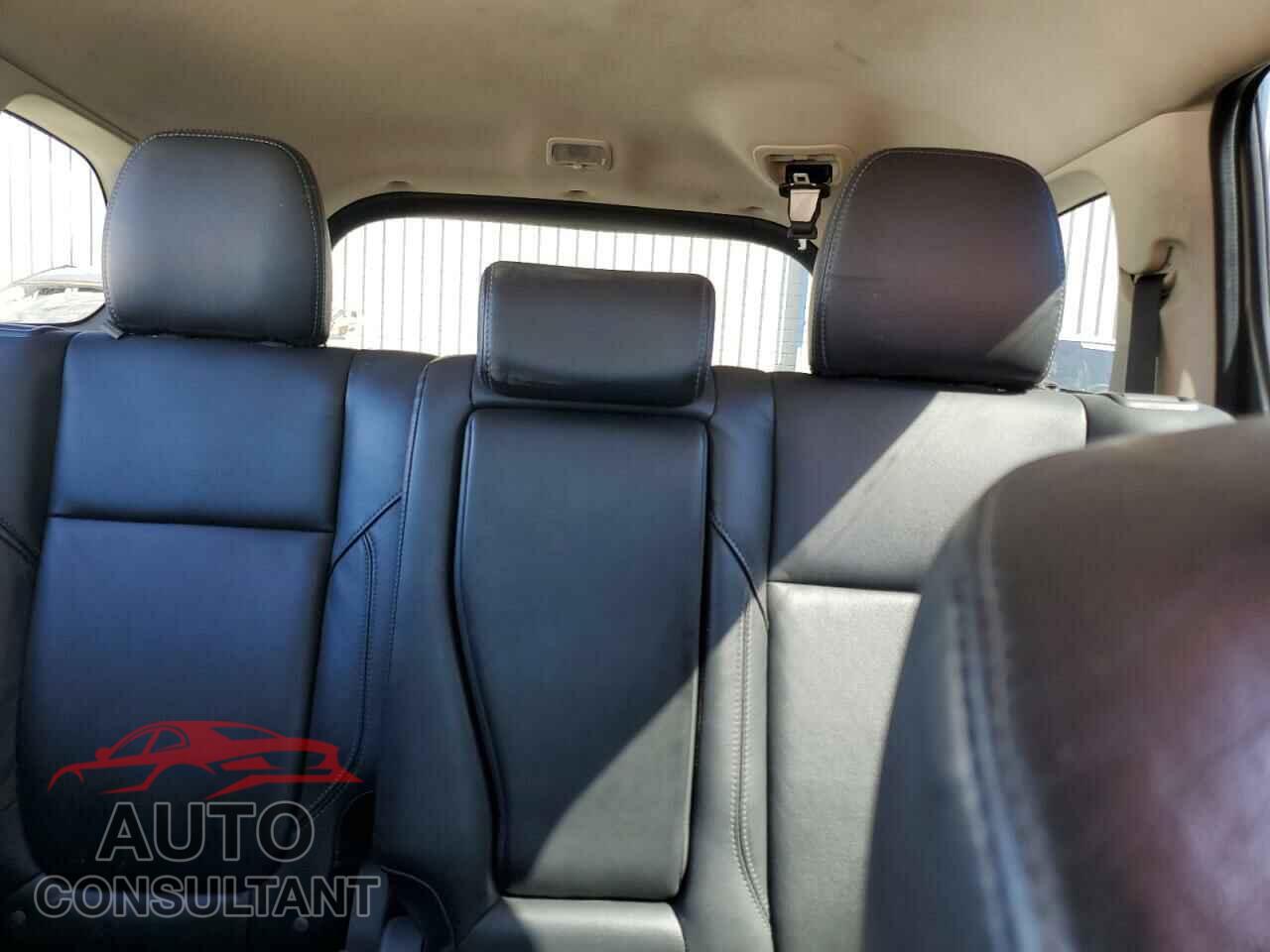 MITSUBISHI OUTLANDER 2020 - JA4AD3A32LZ033482