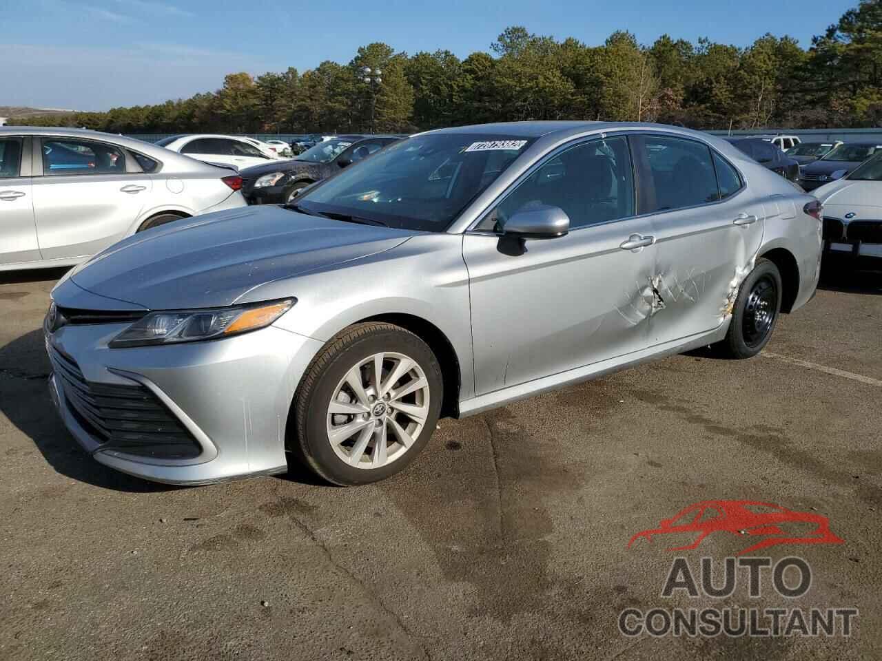 TOYOTA CAMRY 2021 - 4T1C11AK5MU573194
