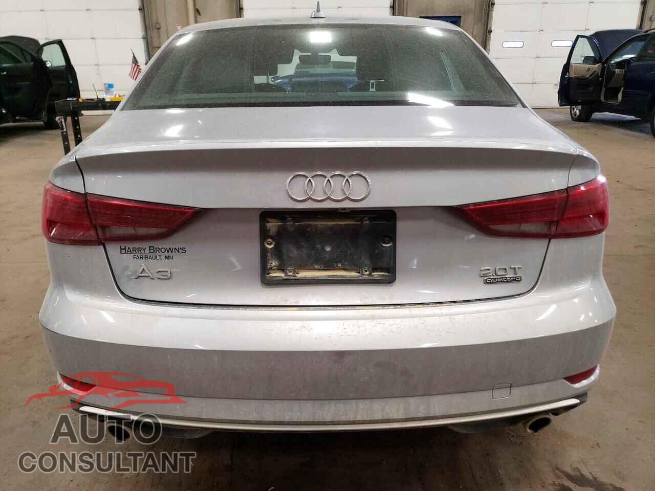AUDI A3 2017 - WAUB8GFF0H1015591