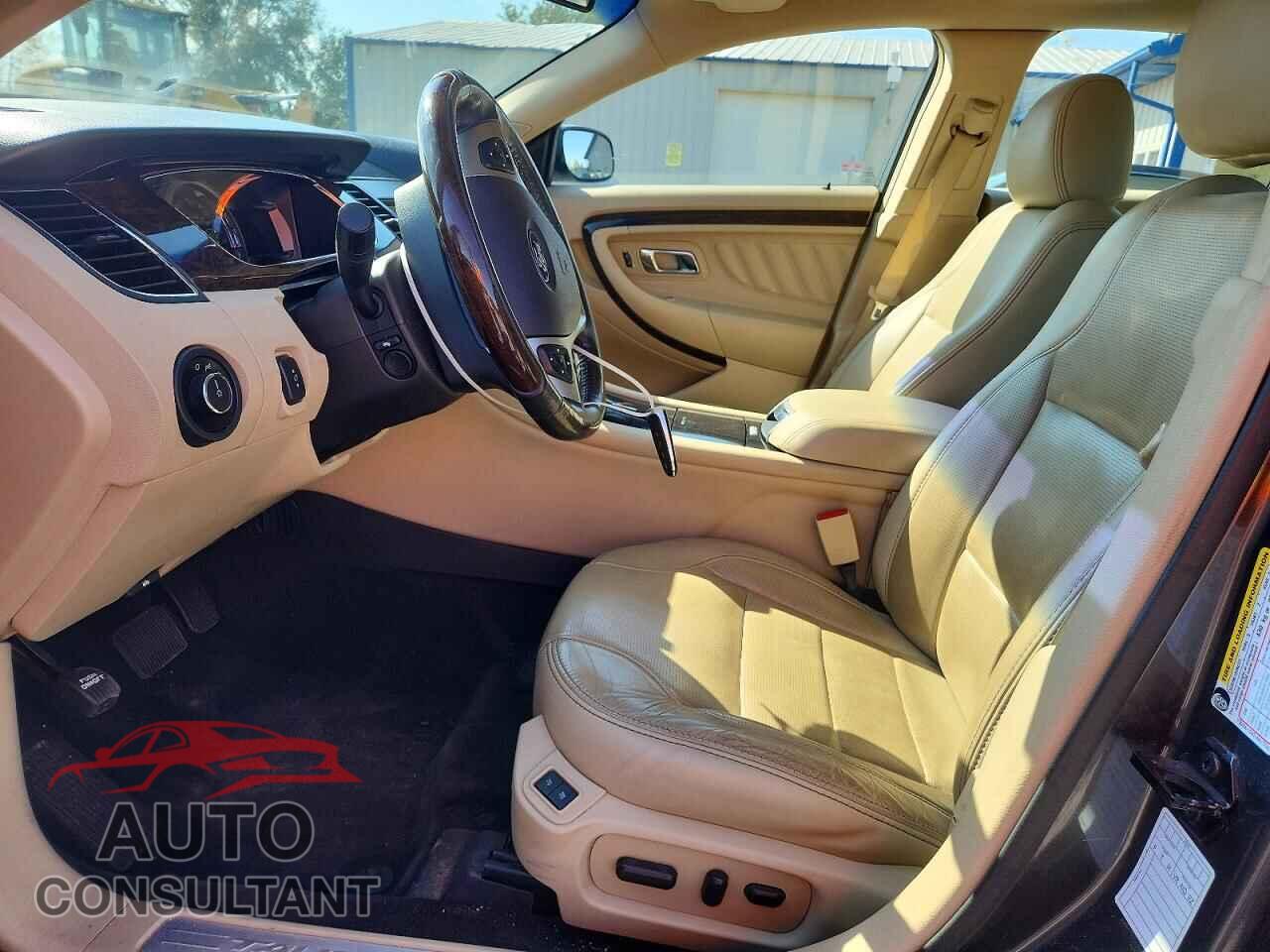 FORD TAURUS 2018 - 1FAHP2F86JG126143