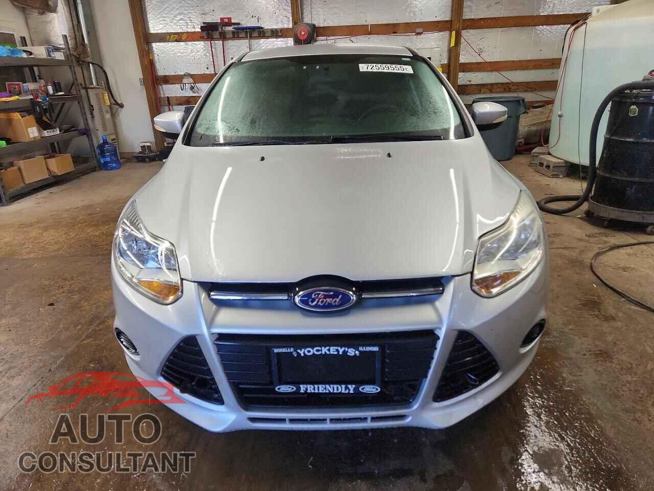 FORD FOCUS 2014 - 1FADP3F27EL216995
