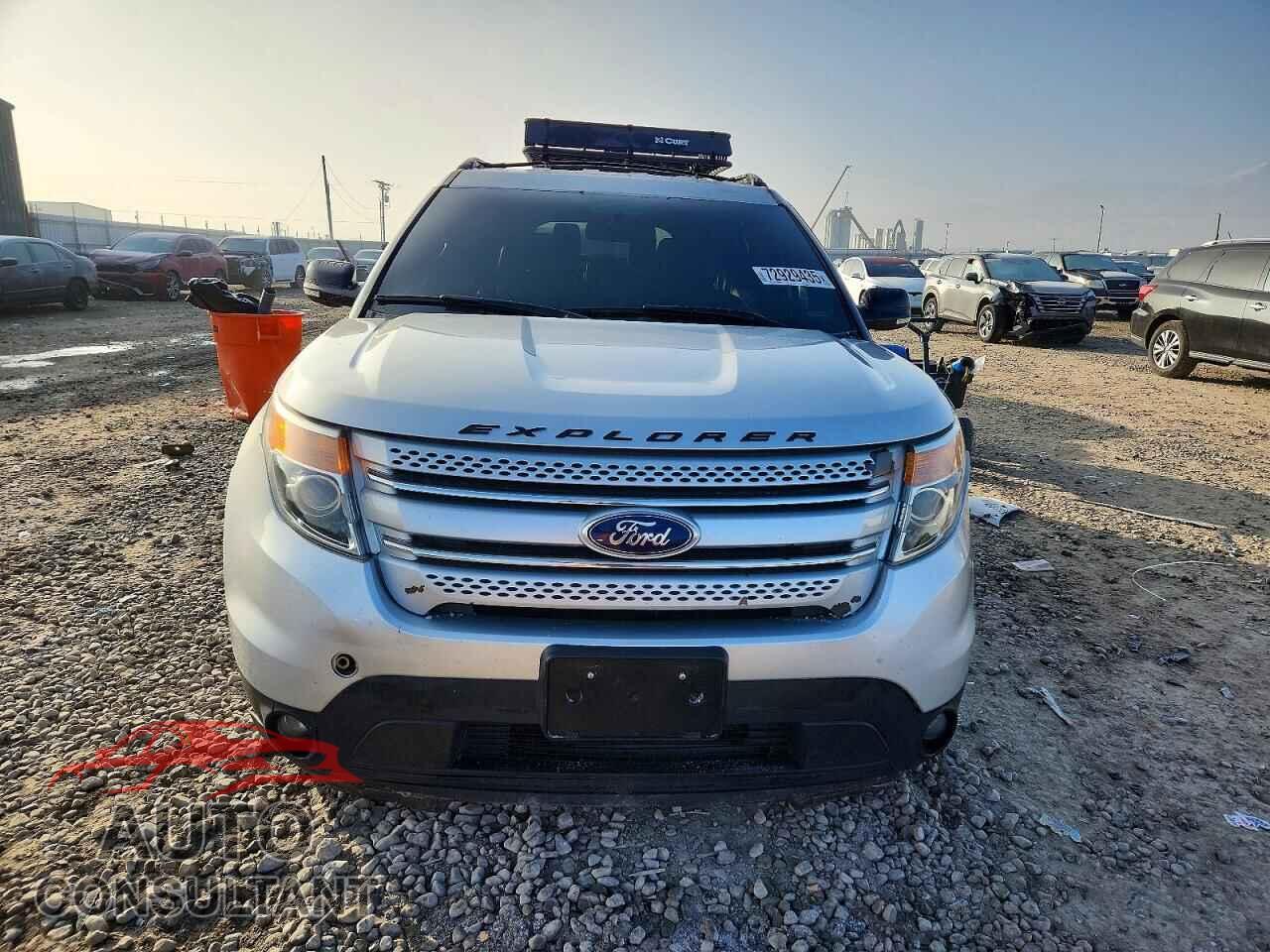 FORD EXPLORER 2015 - 1FM5K8D85FGA71009