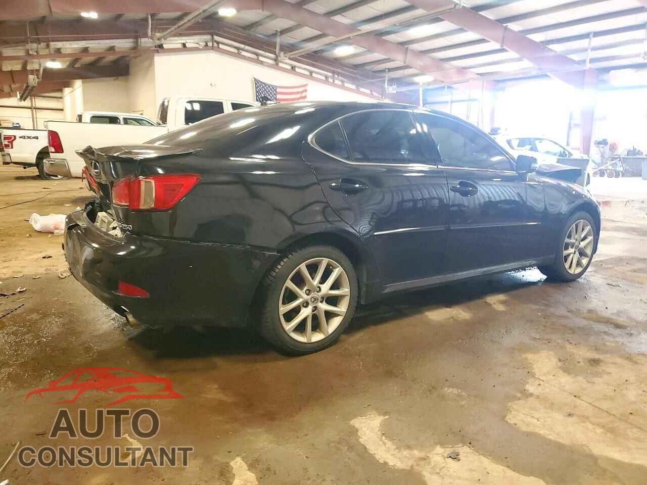 LEXUS IS 2011 - JTHCF5C25B5047843