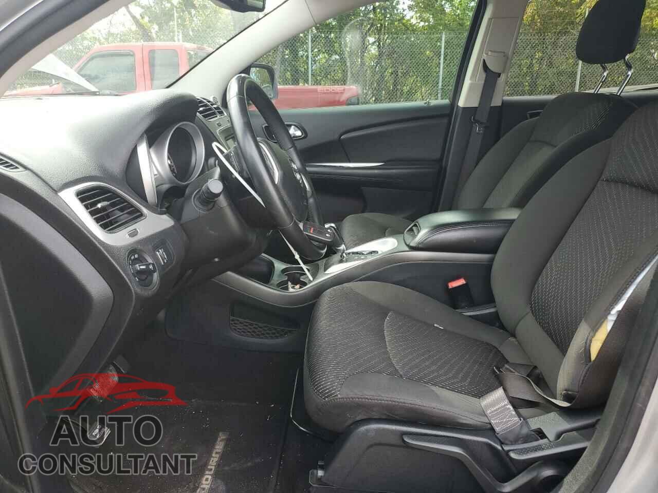 DODGE JOURNEY 2017 - 3C4PDCGG8HT613621