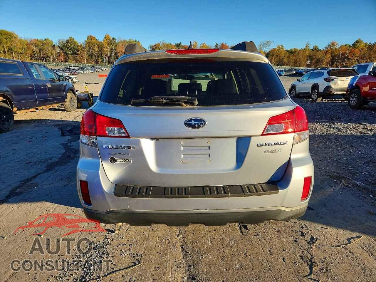 SUBARU OUTBACK 2013 - 4S4BRBKC8D3247235