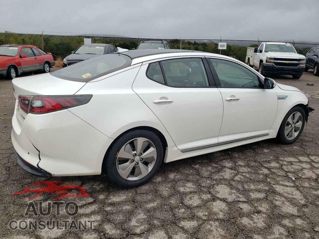 KIA OPTIMA 2015 - KNAGN4AD2F5090950