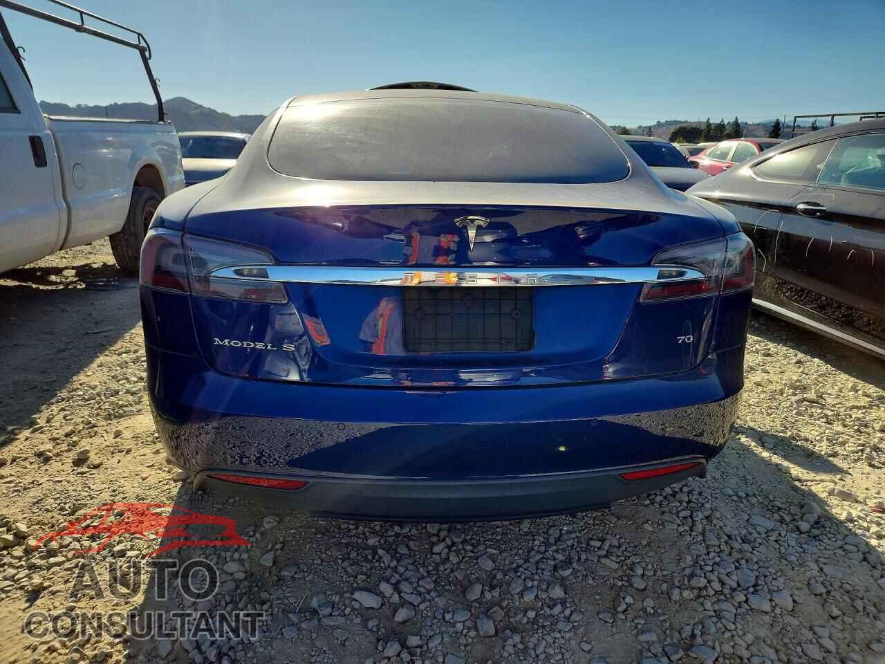 TESLA MODEL S 2015 - 5YJSA1E18FF105165