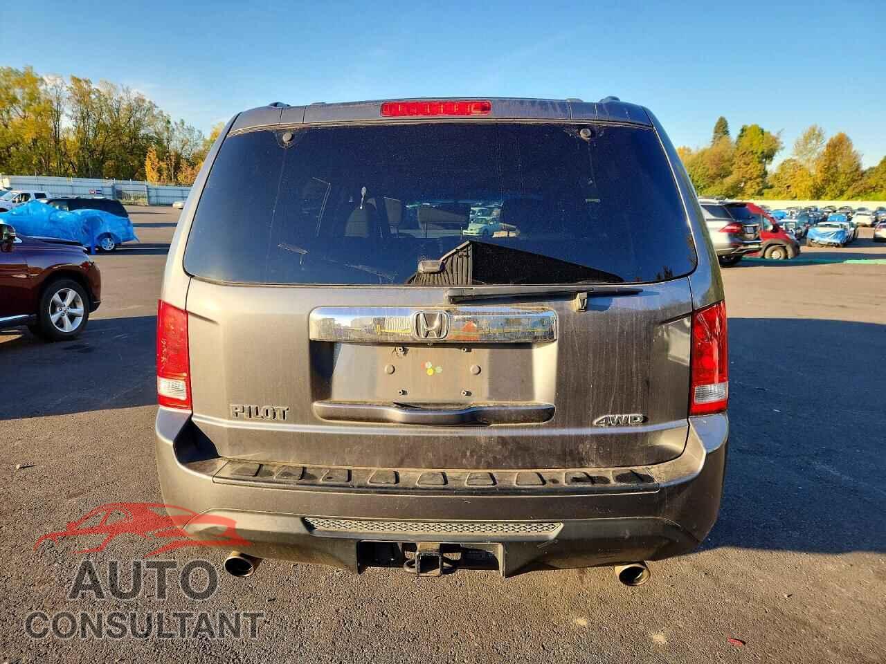 HONDA PILOT 2013 - 5FNYF4H64DB039926