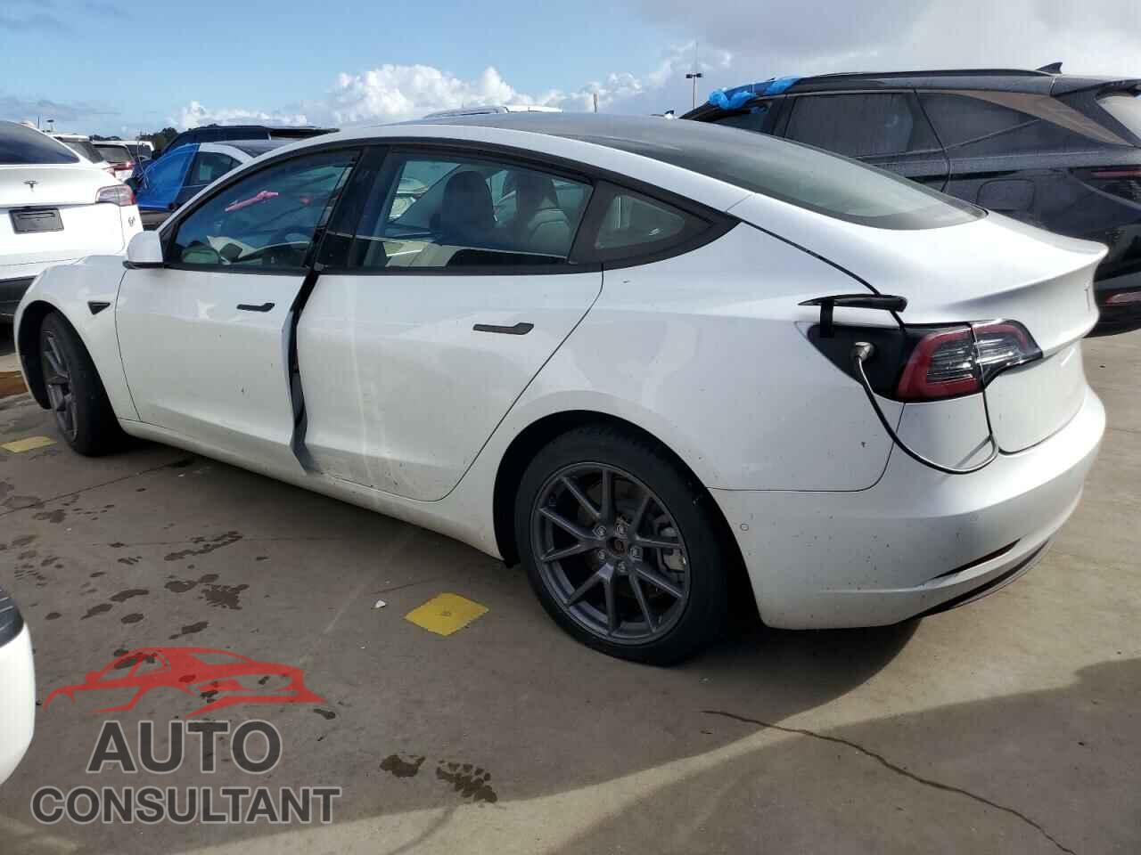 TESLA MODEL S 2021 - 5YJ3E1EB9MF099200