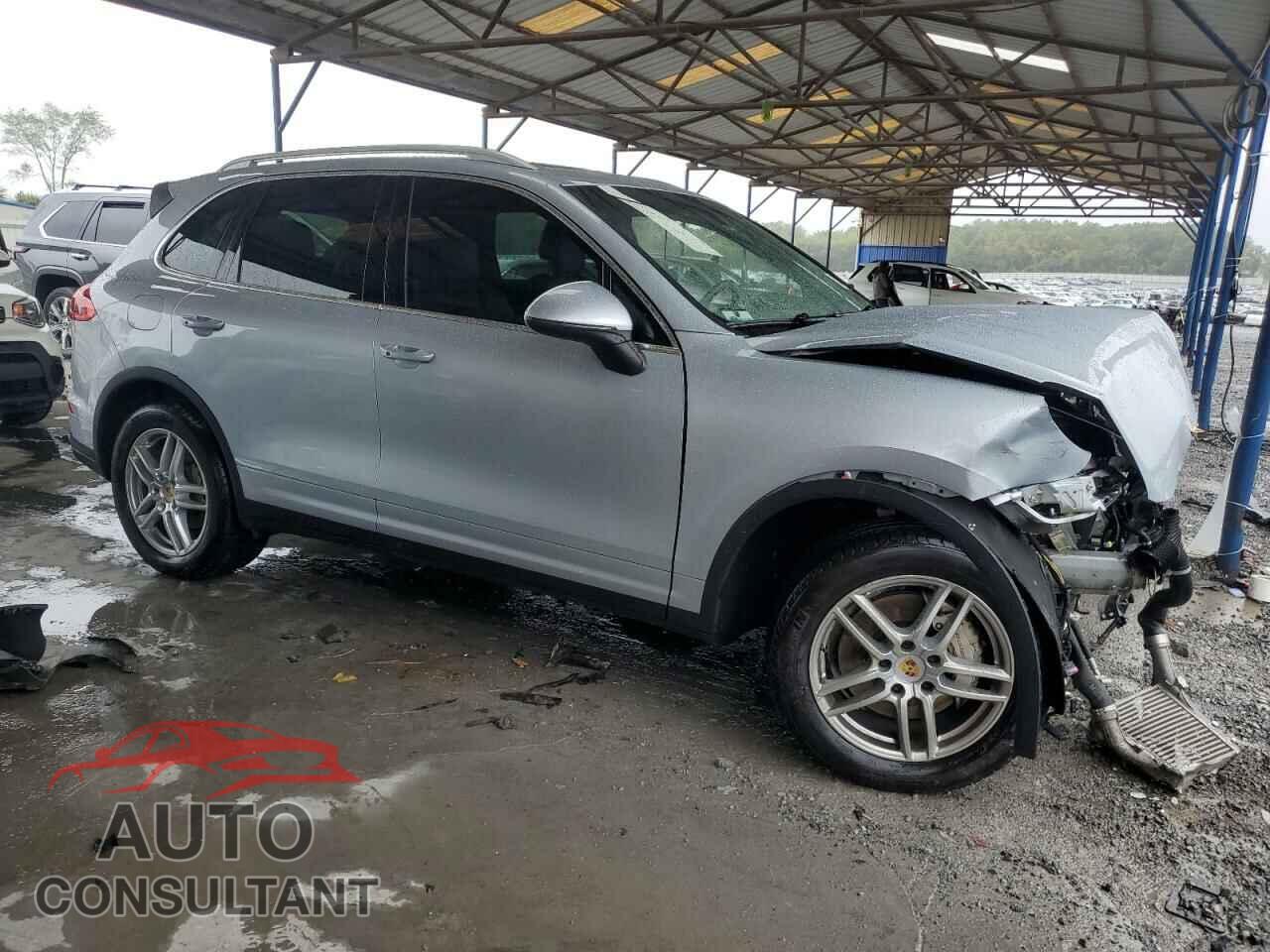 PORSCHE CAYENNE 2016 - WP1AB2A2XGLA93014