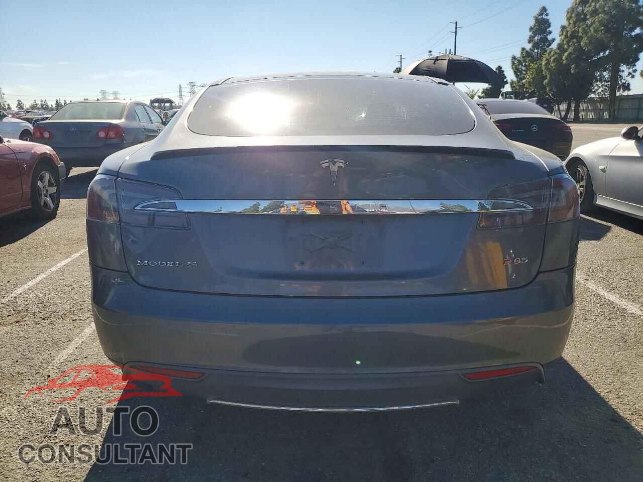 TESLA MODEL S 2013 - 5YJSA1CP8DFP14731