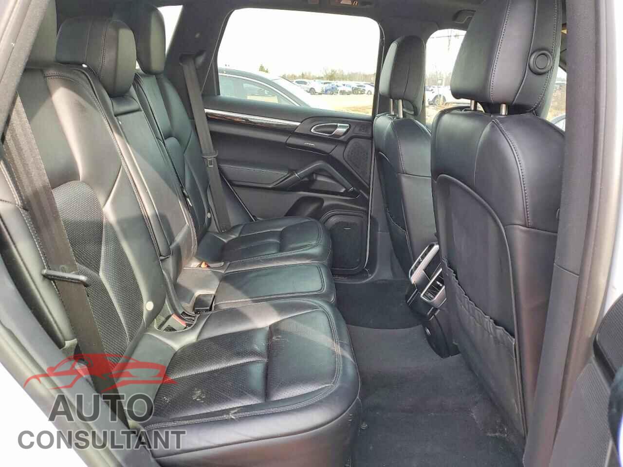PORSCHE CAYENNE 2016 - WP1AB2A27GLA96646