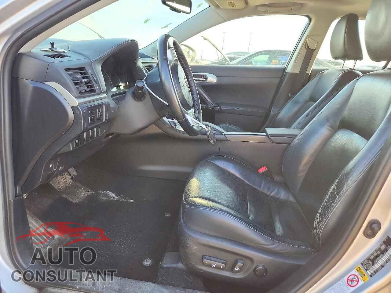 LEXUS CT 200 2011 - JTHKD5BH5B2041677