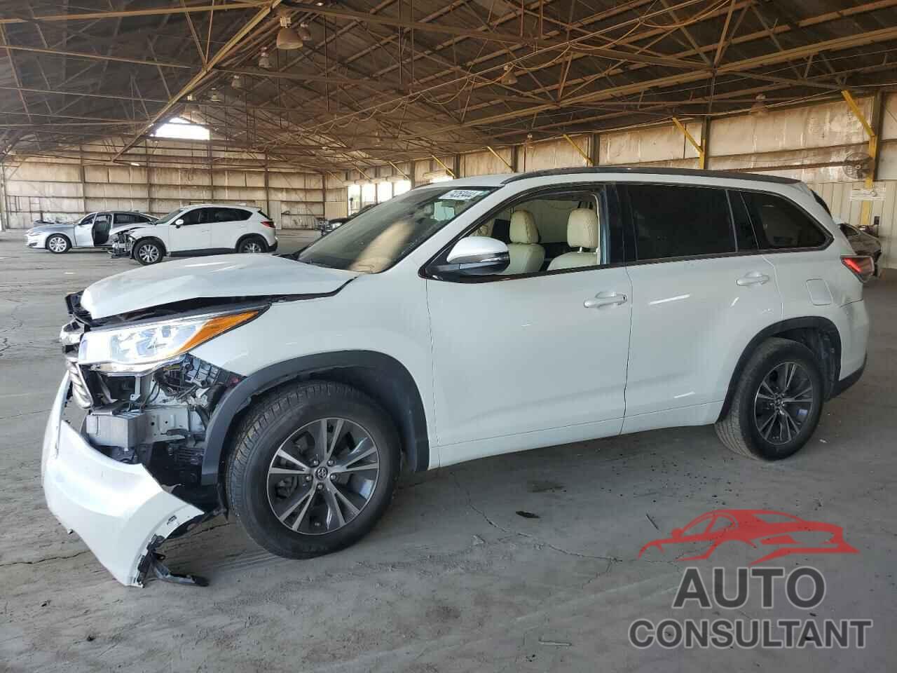 TOYOTA HIGHLANDER 2016 - 5TDKKRFH9GS180400