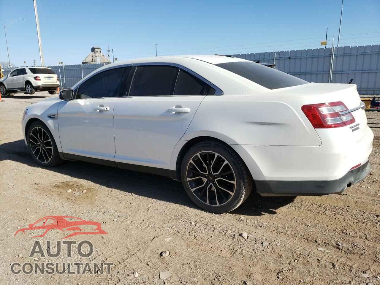 FORD TAURUS 2017 - 1FAHP2E85HG118725