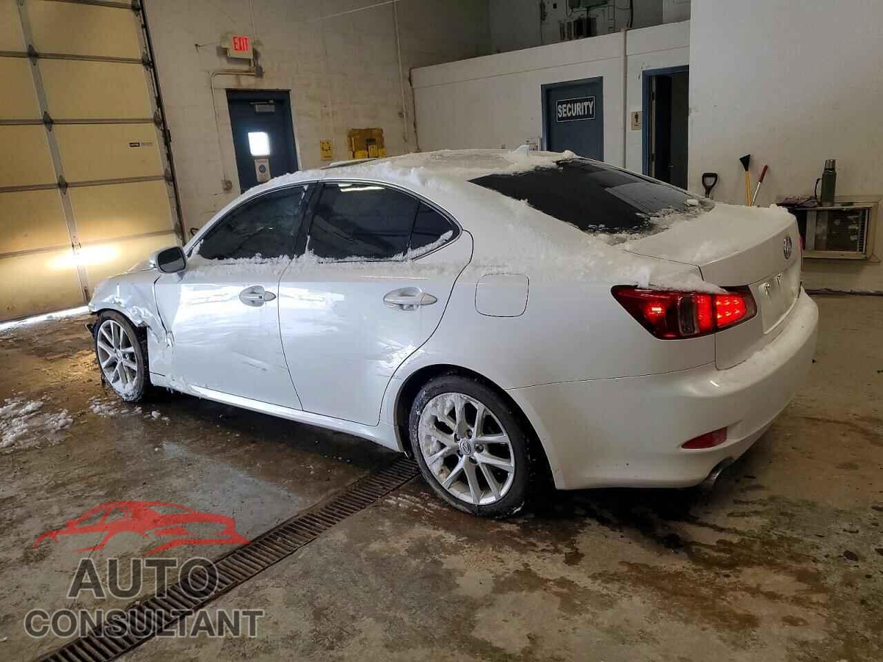 LEXUS IS 2013 - JTHCF5C24D5062109