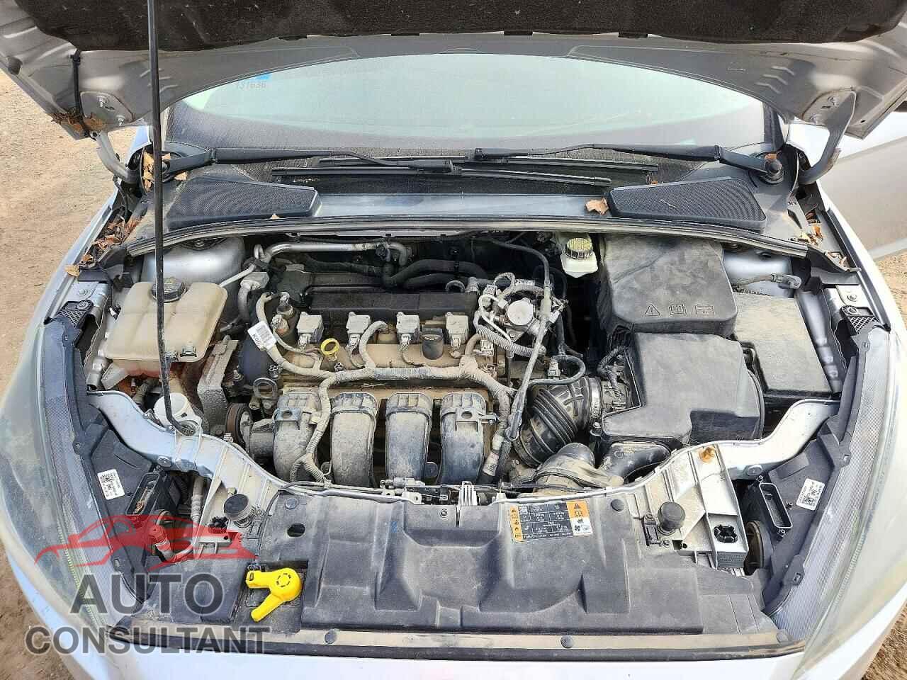 FORD FOCUS 2017 - 1FADP3H26HL284366