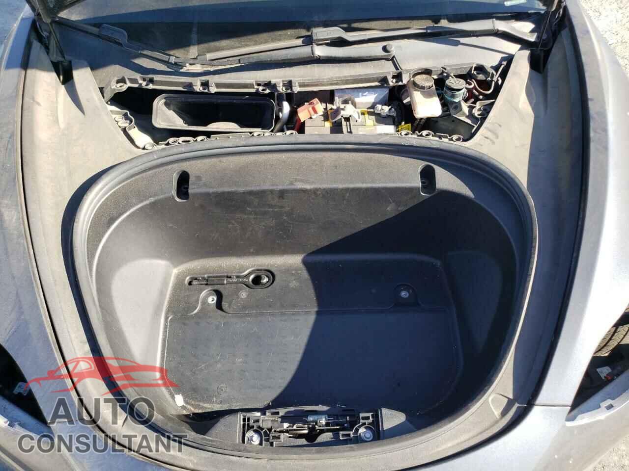 TESLA MODEL 3 2020 - 5YJ3E1EC0LF713445