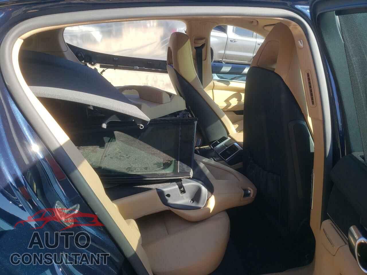 PORSCHE PANAMERA 2016 - WP0AA2A76GL006628