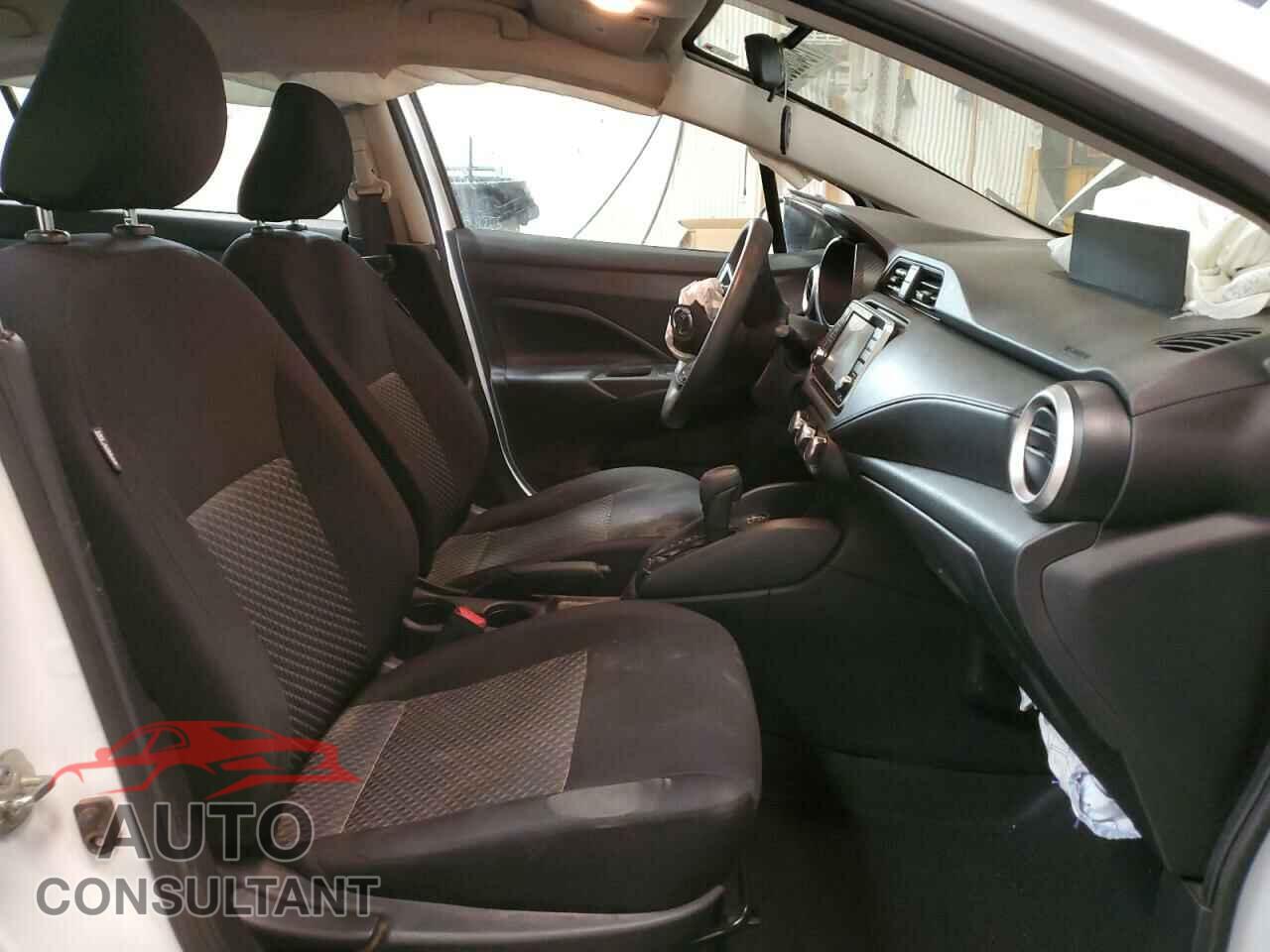 NISSAN VERSA 2021 - 3N1CN8DV8ML819529
