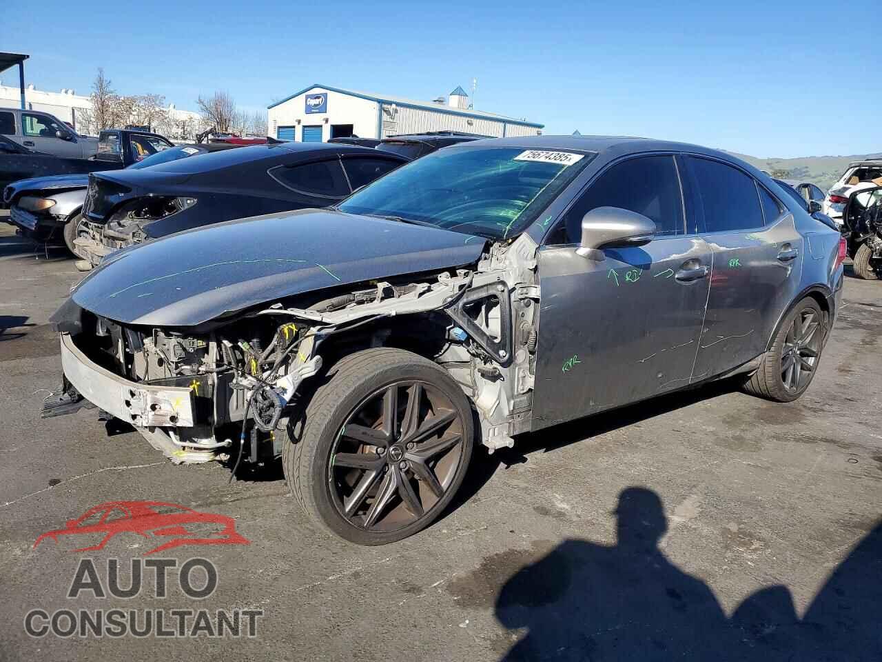 LEXUS IS 2015 - JTHBE1D26F5022011