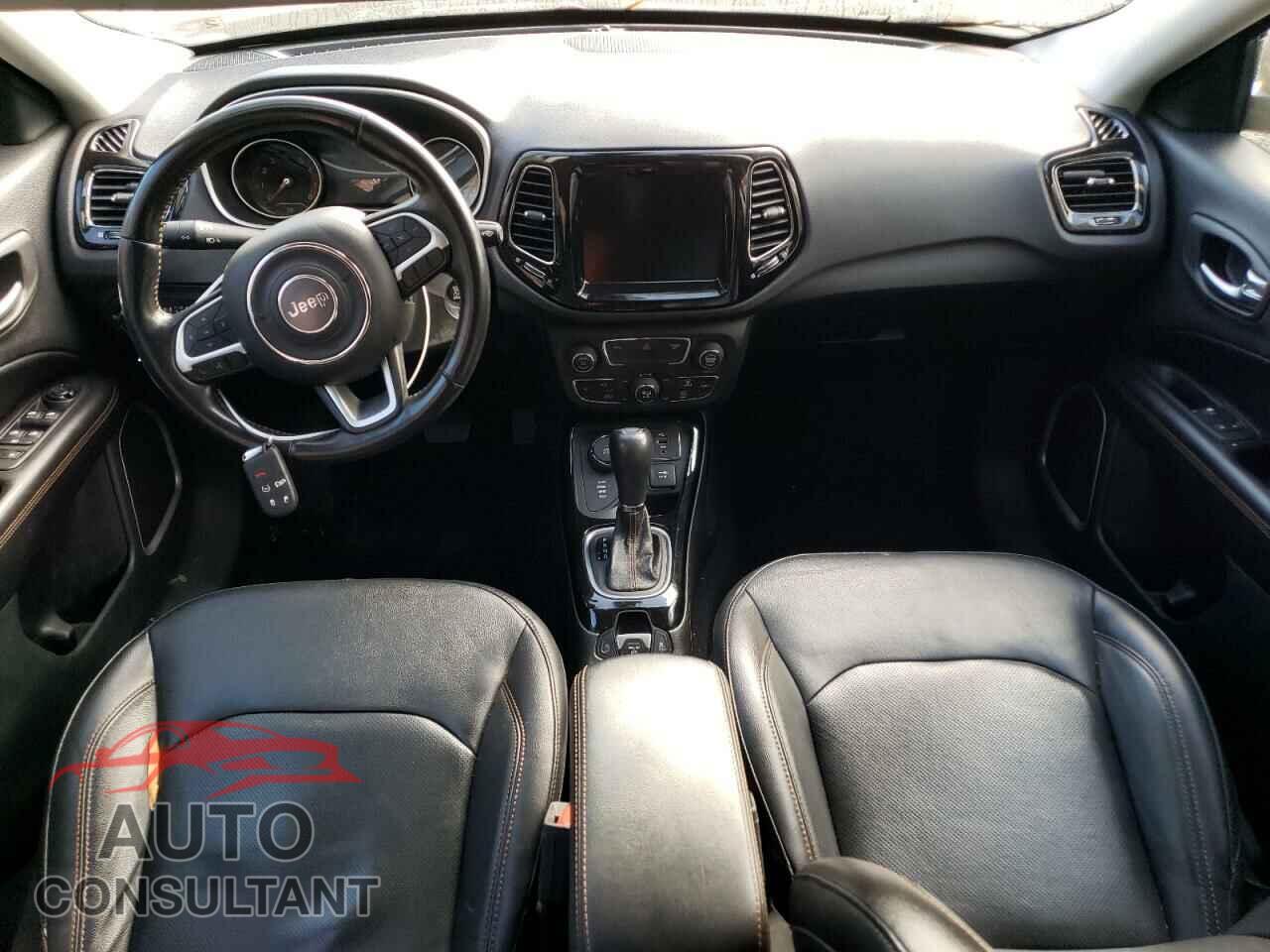JEEP COMPASS 2020 - 3C4NJDCB1LT231004