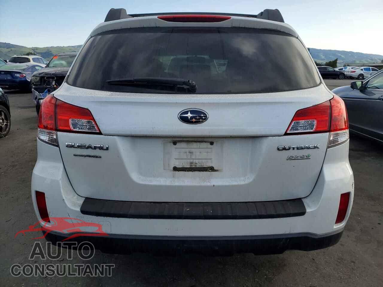 SUBARU OUTBACK 2013 - 4S4BRBCC8D3280752
