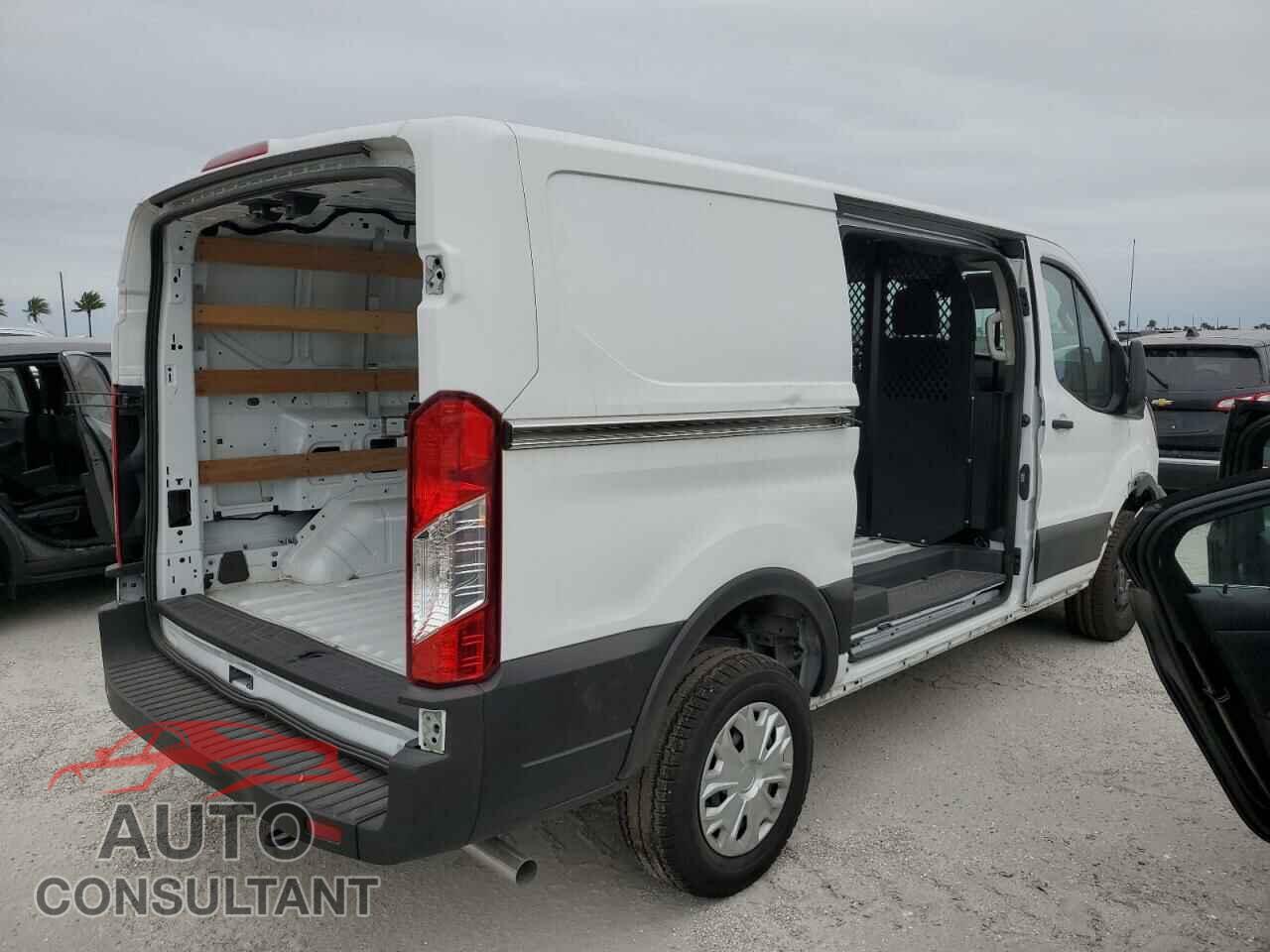 FORD TRANSIT 2024 - 1FTBR1Y88RKA33408