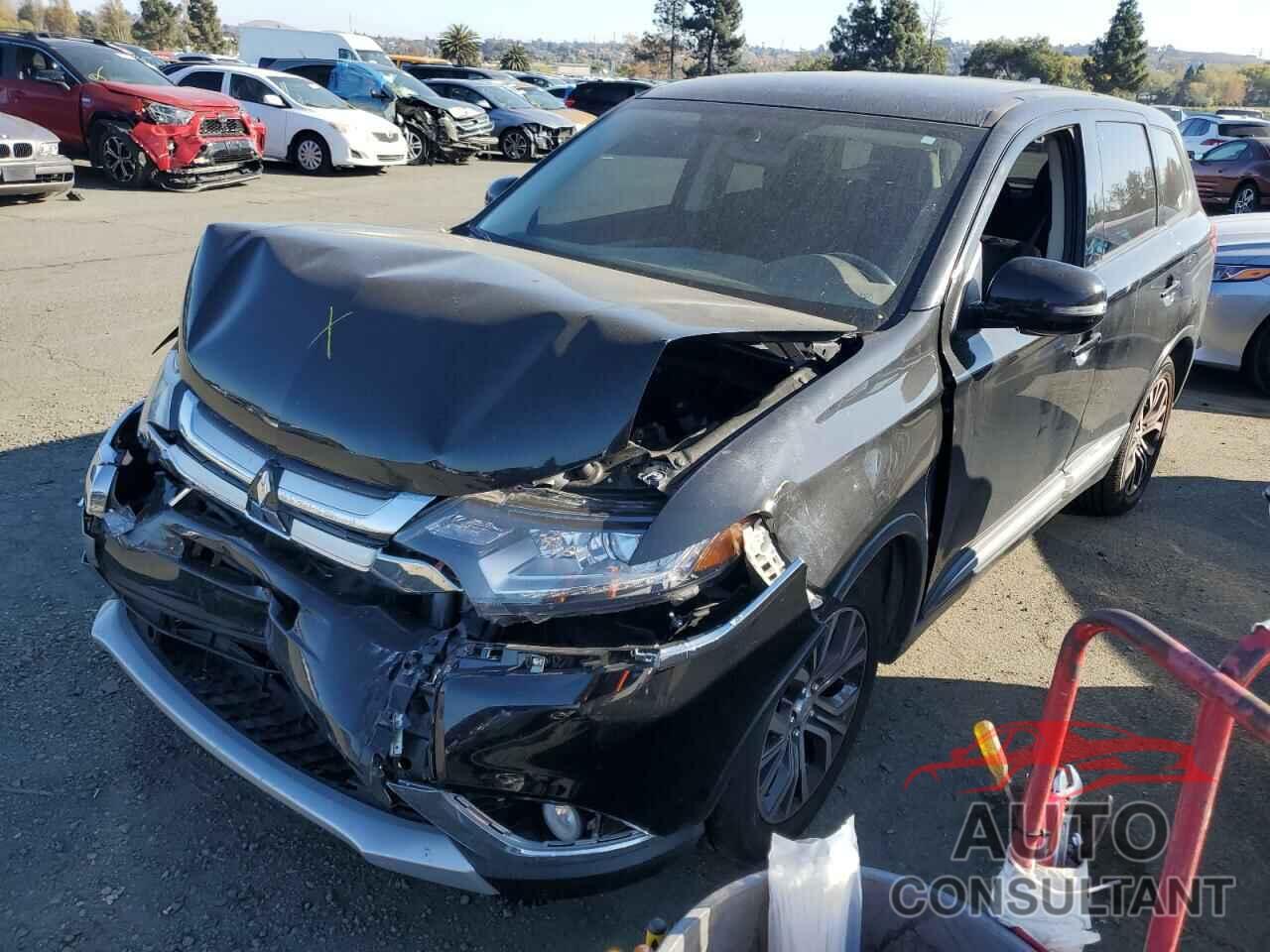 MITSUBISHI OUTLANDER 2018 - JA4AD3A31JJ003952