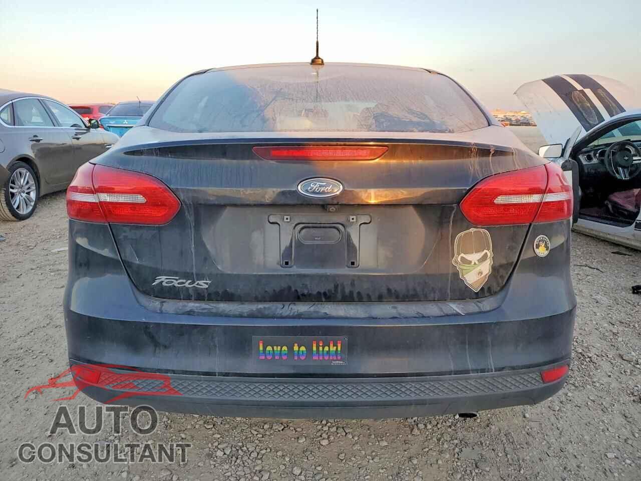 FORD FOCUS 2017 - 1FADP3E21HL244779