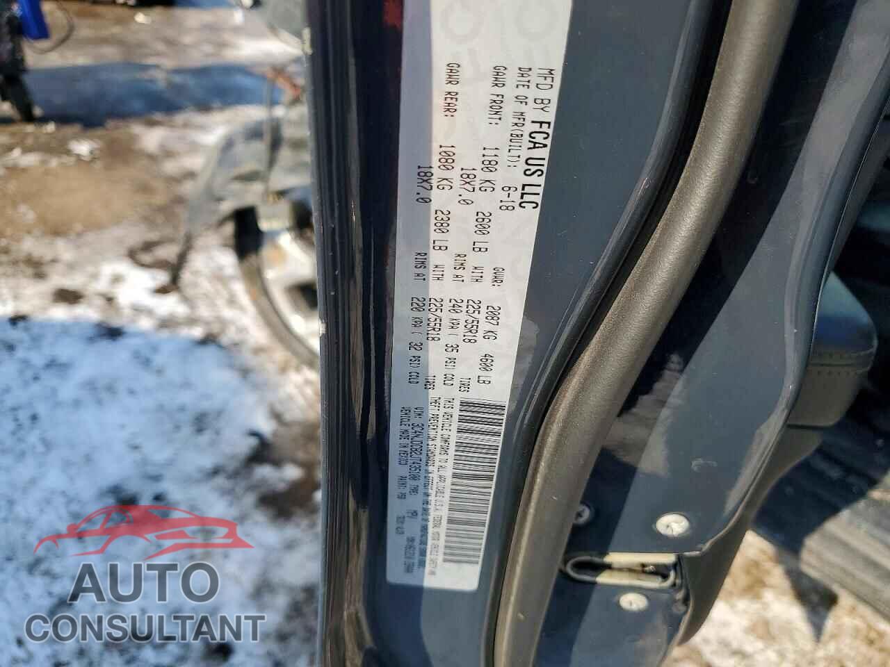 JEEP COMPASS 2018 - 3C4NJDCB2JT435100