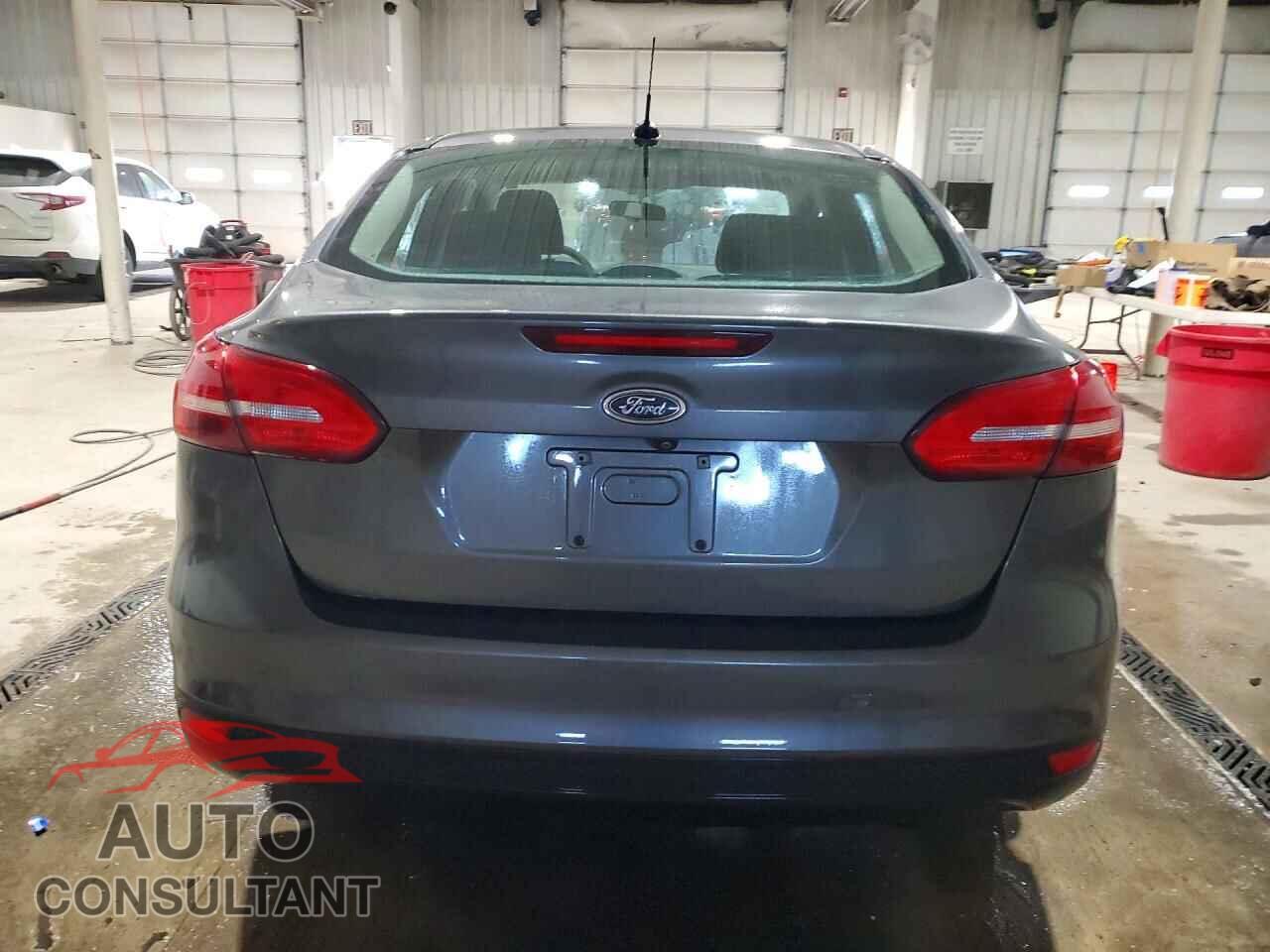 FORD FOCUS 2017 - 1FADP3F22HL291933