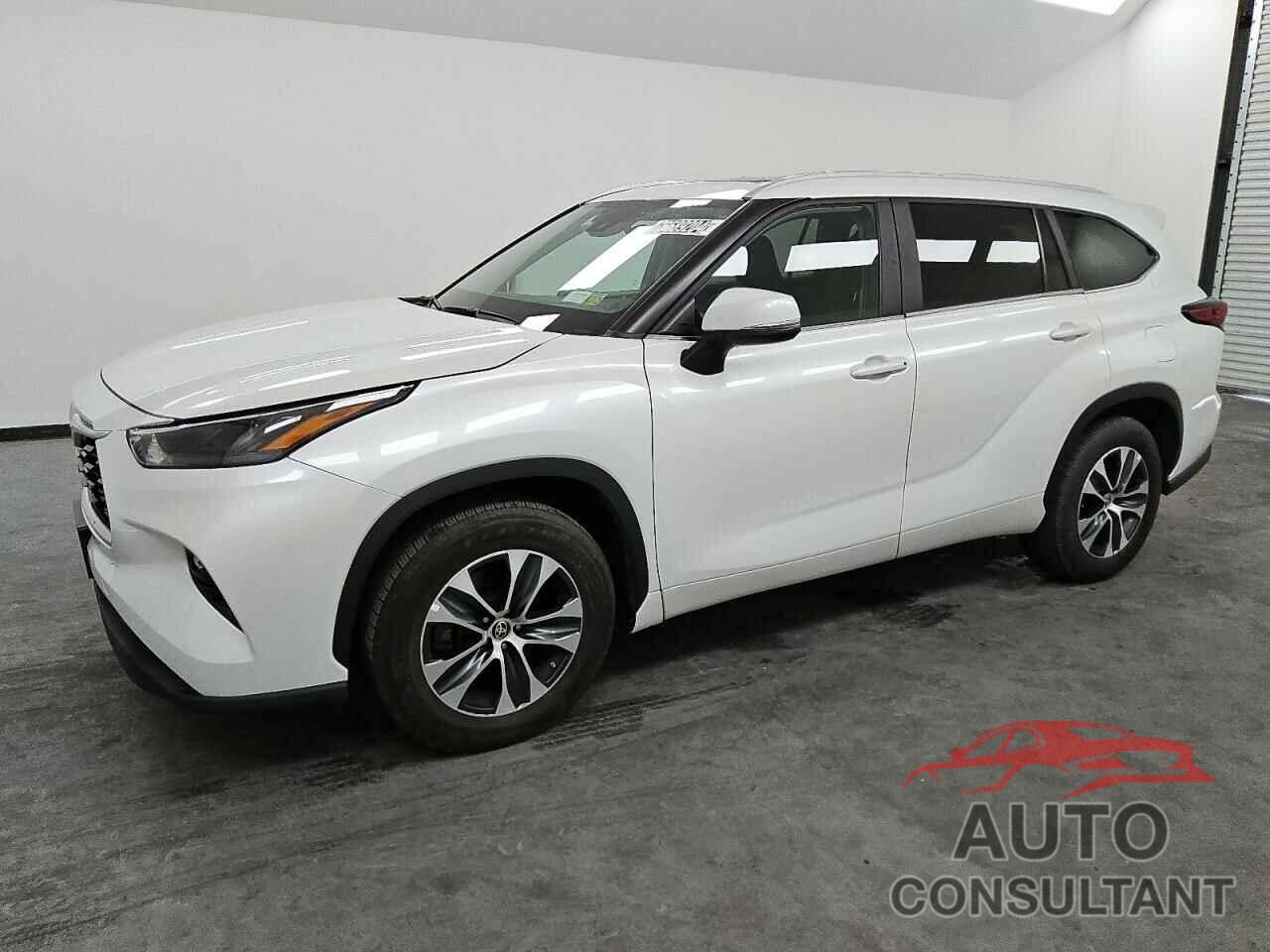 TOYOTA HIGHLANDER 2023 - 5TDKDRAH6PS004602